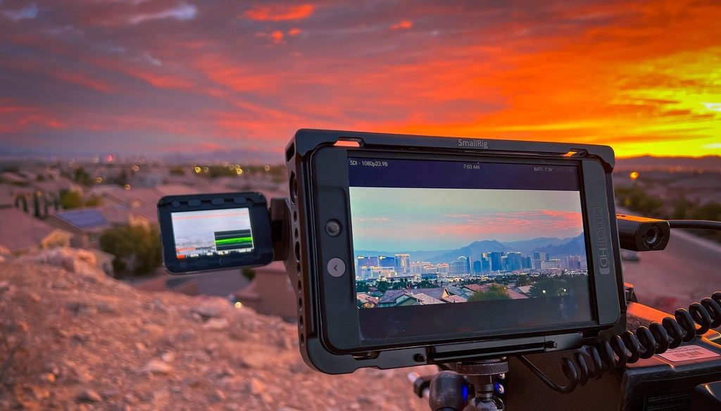 5228CDCC 5AE0 488B 93CA D87A5B0766C6 1 105 c The Gear Trap: Why Strategic Renting Outperforms Owning in the Neon City